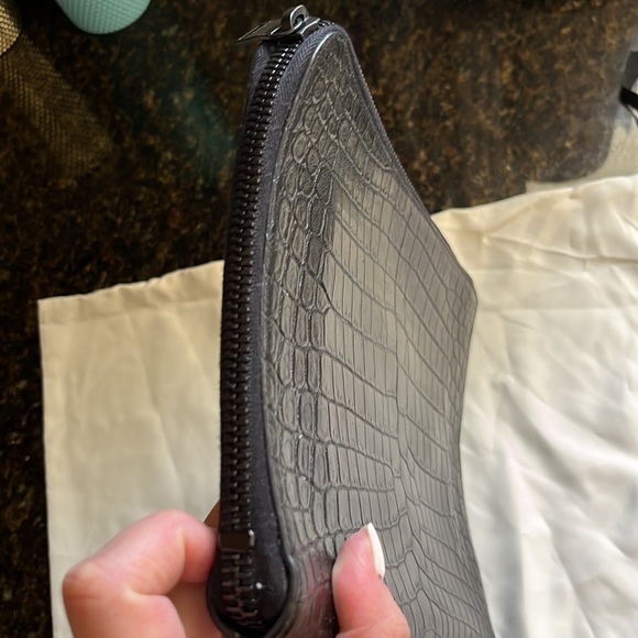 Saint Laurent croc pouch - Picture 6 of 6